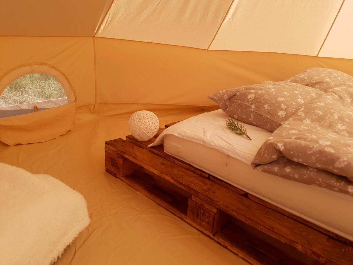 Zarevo Glamping Hotel Скобелево Екстериор снимка